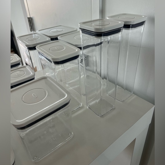 OXO 40-piece food storage set. Excellent condition. - Picture 8 of 10